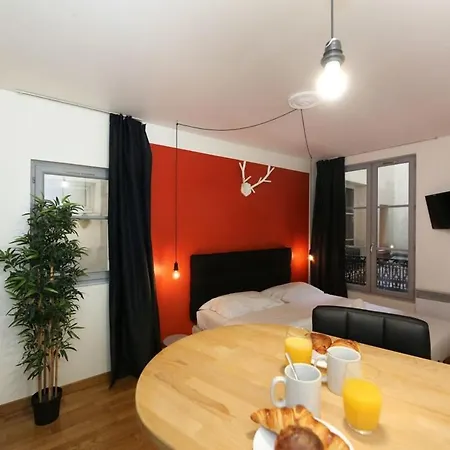 101 - Confortable Avec Kitchenette 5 * Paris
