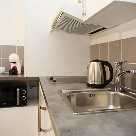 101 - Confortable Avec Kitchenette 5 Apartment