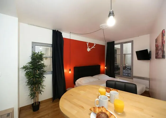 101 - Confortable Avec Kitchenette 5 * Paris